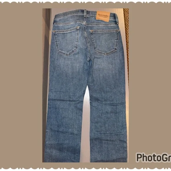 Abercrombie Kids Boys’ Super Skinny Jeans – Light Wash, Size 11/12 - Picture 12 of 13